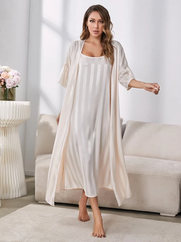 Conjunto Robe e Camisola Luxury Seda