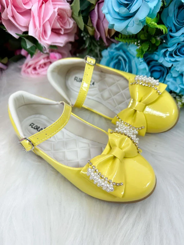 Sapatilha Flor Di Mila - Amarela Com Pérolas 
