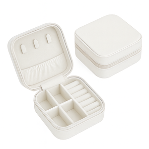 Mini Porta-Jóias em Couro Sintético Salmão