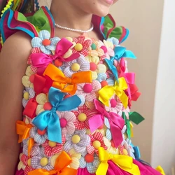 Vestido Junino Luxo - Colorido Com aplicações de Flores de Tecido