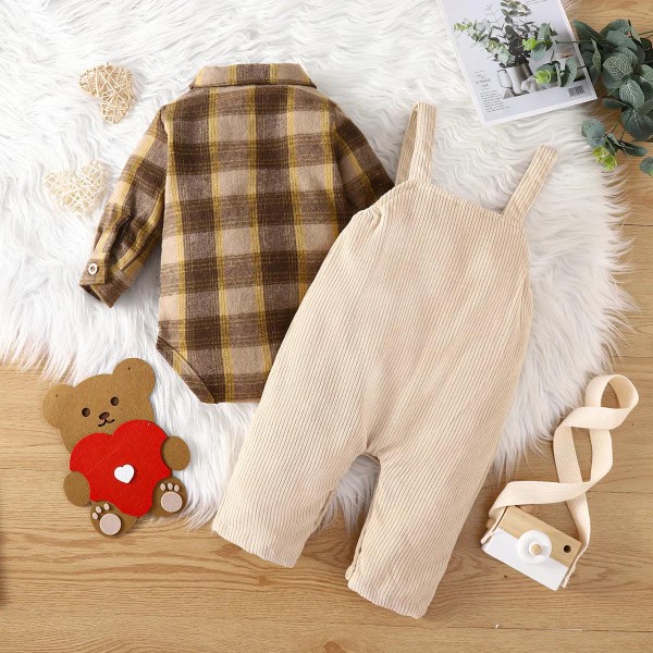 Conjunto Jardineiro Love Bear e Camisa Xadrez