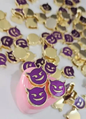 Emoji e símbolo para personalizar calcinhas e acessórios