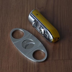 Kit Cohiba - Cortador Metal e Isqueiro (3 chamas)