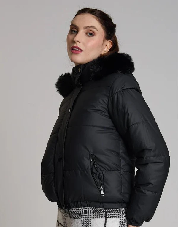 Doudoune Detalhe em Pelos Lauden Preto Velour