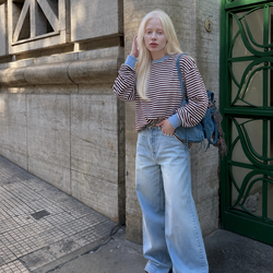 Blusa Listrada Oversized Marrom e Azul