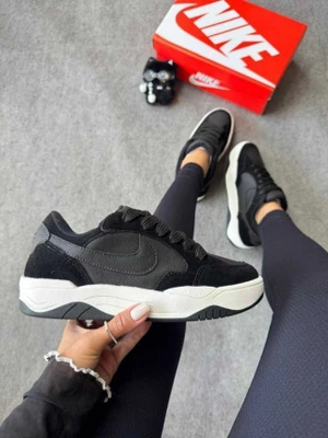 TENIS NIKE SK8 PRETO
