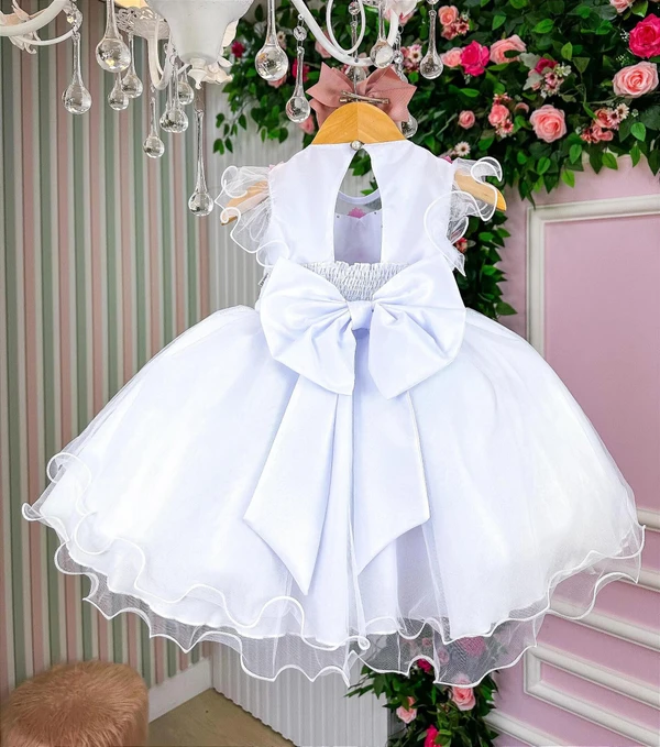 Vestido Luxo com Aplicações de Borboleta - Jardim Encantado - Branco 