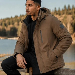 Jaqueta Masculina Maveno em Interior Forrado Térmico a Prova D'Água e Capuz Removível +BRINDES: Relógio, Cinto e Carteira