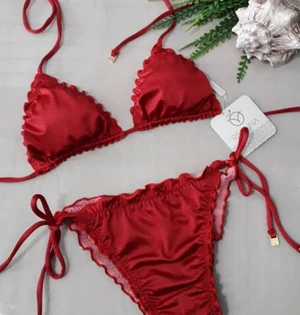  Biquíni Vermelho