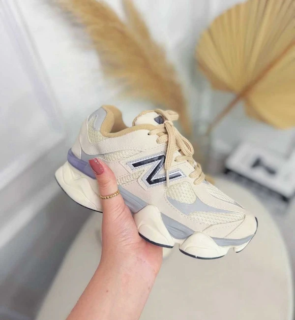 TENIS NEW BALANCE BEGE