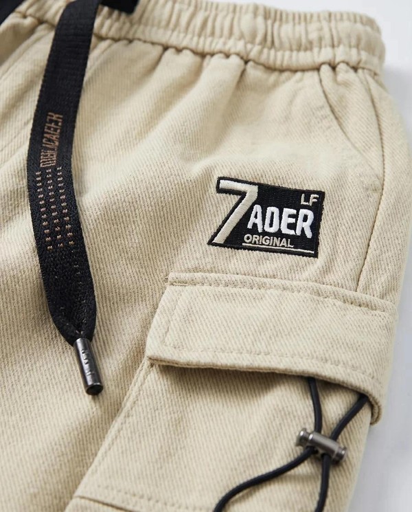 [Leve 4, Pague 2] Bermuda Zader Masculina em Algodão Twill, Poliéster e Elastano de Modelagem Ampla com Bolsos Cargo Utilitários 