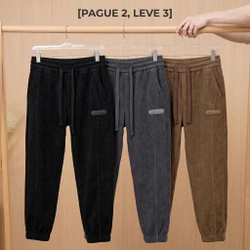[Leve 3, Pague Só 2!] Calça Rizon Masculina em Veludo Cotelê de Modelagem Jogger com Ajuste Frontal e Emblema Emborrachado
