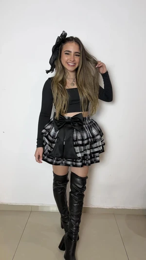 Saia Junina - Melanie
