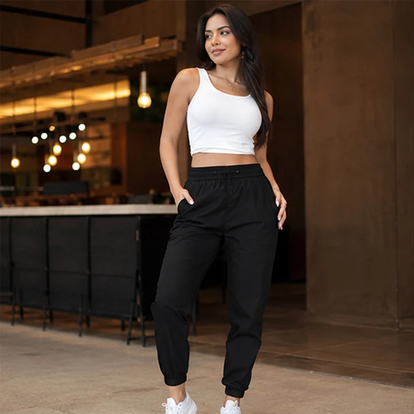 [LEVE 3 PAGUE 2] Calça Feminina Celeste em Seda Gelo e Elastano (Charme Moderno!)