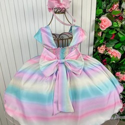 Vestido temático - Inspiração Arco-íris 