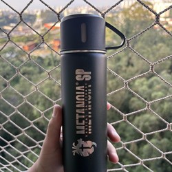 Garrafa térmica 500 ml com copo Metanoia Radical