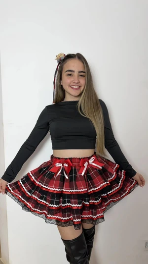 Saia Junina - Larissa