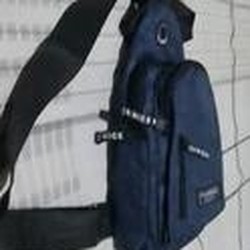 Mochila masculina bolsa impermeável de ombro pequena enviar cor aleatória
