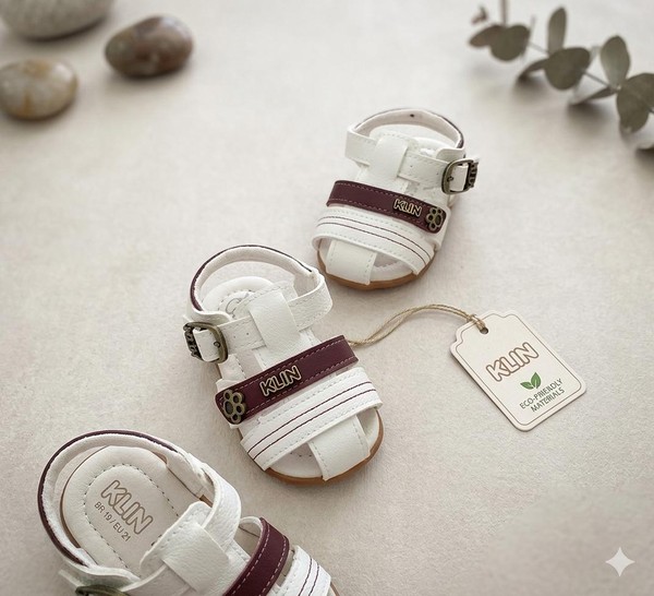 515210 SANDALIA CUP CAKE BRANCO/VERMELHO KLIN