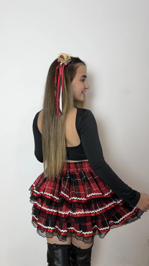 Saia Junina - Larissa