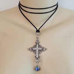 CORDÃO CRUZ STRASS