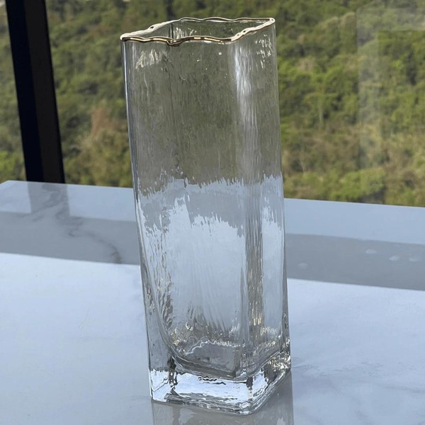 Vaso Quadrado Transparente com Borda Dourada 25,5cm