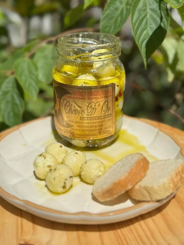 Queijo De Cabra Boursin Chèvre A L'Huile Conserva - Serra das Antas 150g