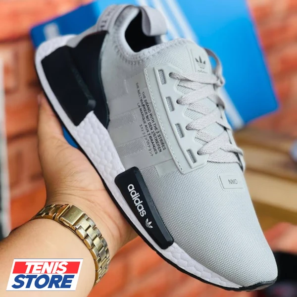 TÊNIS ADIDAS NMD R1 V2