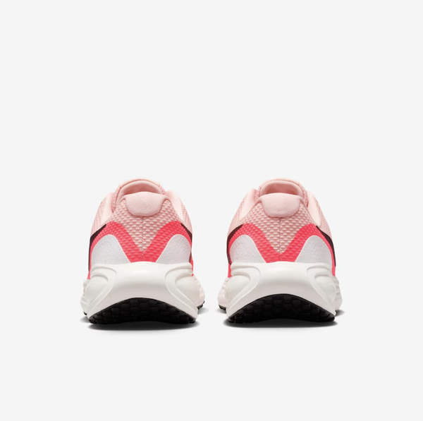 Tênis Nike Revolution 8 Feminino