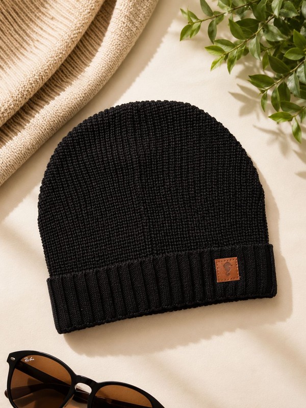 1009701 GORRO EM TRICO PATERNOLLI PRETO ONDA MARINHA