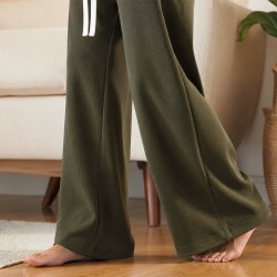 [LEVE 3 PAGUE 2] Calça Feminina Isabela em Tecido Chenille e Algodão Premium (Charme delicado que valoriza você!)