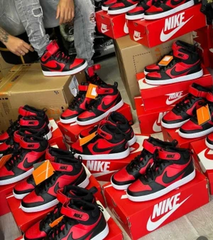 TENIS NIKE BOTINHA BOROUGH MID VERMELHO