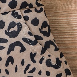 Conjunto Jardineira Leopardo