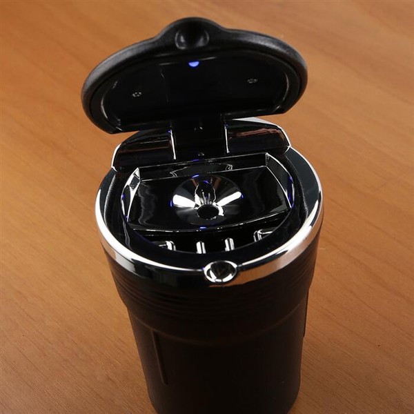 Cinzeiro de Plástico Portátil com Tampa e Luz Mod.02 - Preto