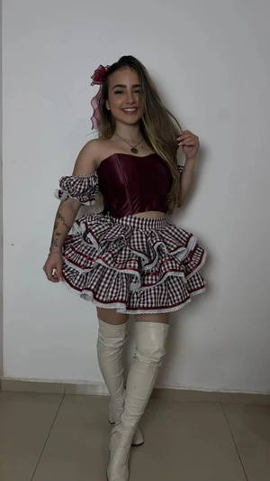 Conjunto Junino - Ísis