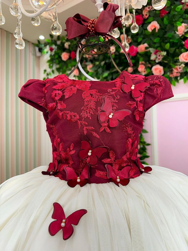 Vestido Glamour – Bordado com Aplicações de Borboletas – Marsala