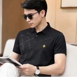 [LEVE 5 PAGUE 3] Polo Masculina Aurion em Seda Gelo e Elastano Premium (Visual de Quem Lidera)