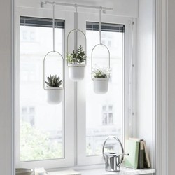 Conjunto com 3 Vasos Cachepot Suspensos Branco e Dourado