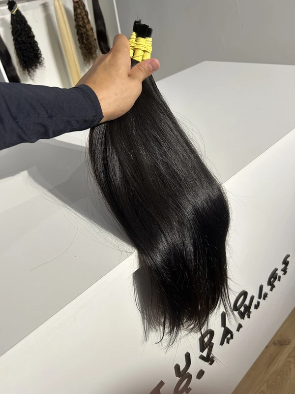 Cabelo Brasileiro Castanho 55 cm Liso (Leves Ondulações) - 100gr
