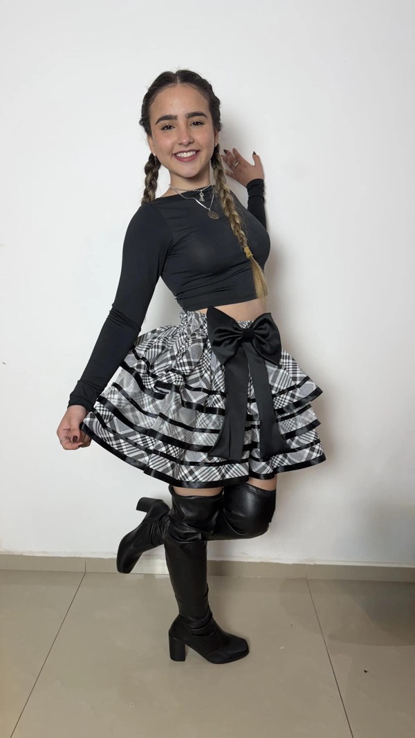 Saia Junina - Agatha