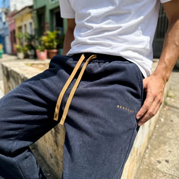 [Leve 4, Pague Só 2!] Calça Bestout Masculina em Veludo Cotelê e Algodão de Ajuste Ergonômico com Cordão de Tração Contrastante