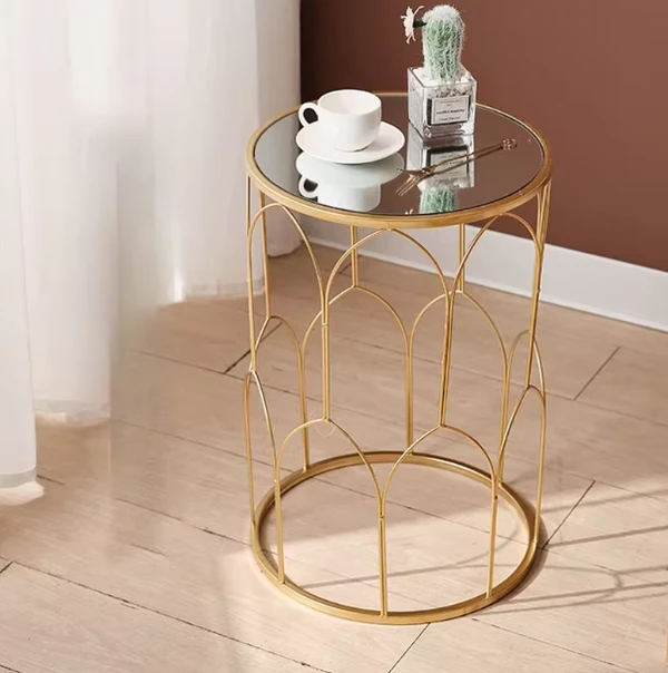 Mesa Lateral Dourada Com Espelho
