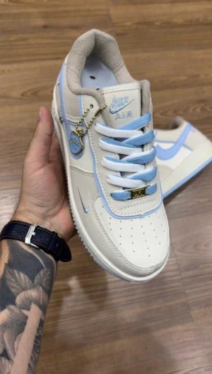 TENIS AIR FORCE ESCUDO AZUL