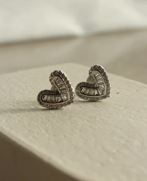 Brinco Love Mini prata