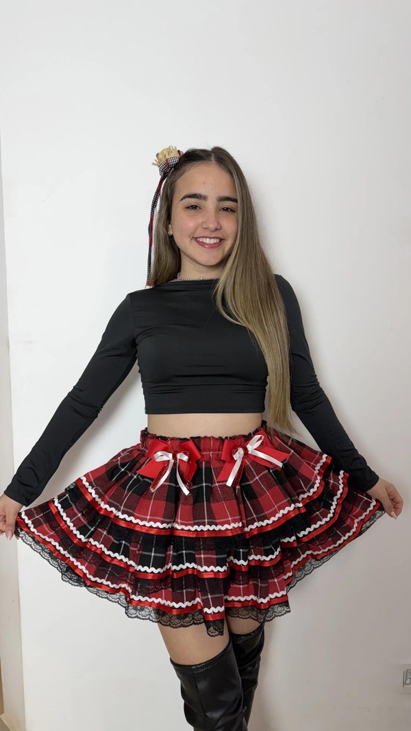 Saia Junina - Larissa