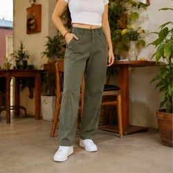 [LEVE 3 PAGUE 2] Calça Feminina Noara em Seda Gelo e Poliéster (Puro Charme de 2026!)