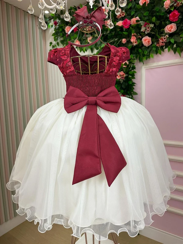 Vestido Glamour – Bordado com Aplicações de Borboletas – Marsala