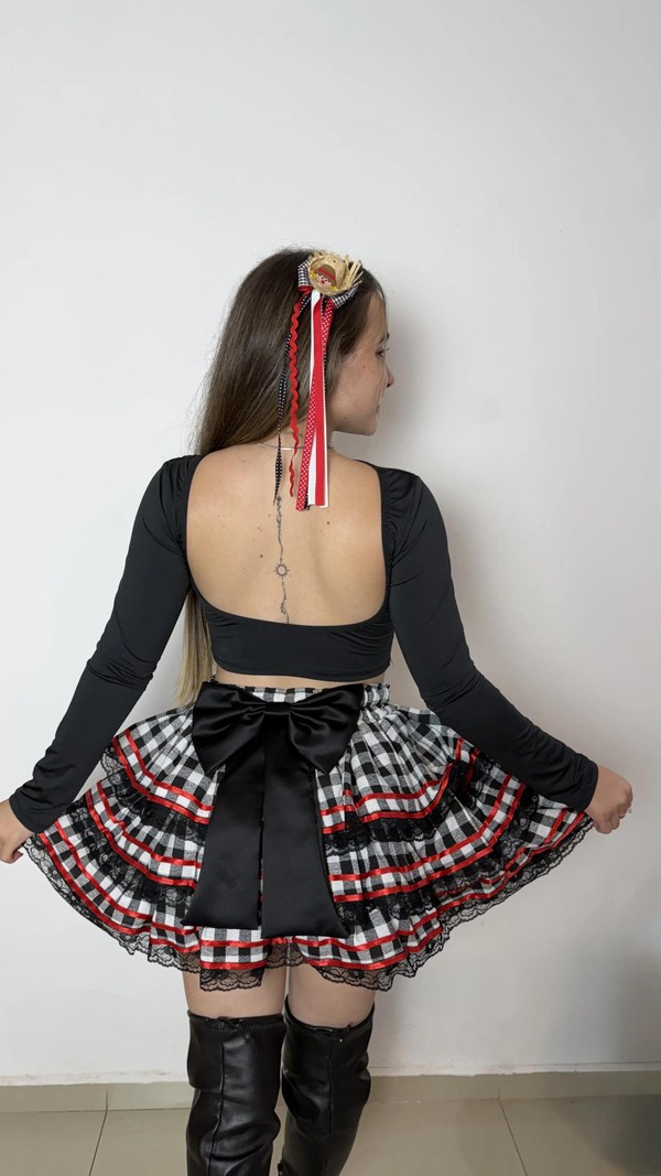 Saia Junina - Fernanda