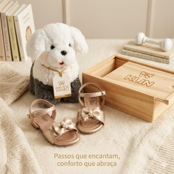 234002 SANDALIA SUAMI BABY + ANJINHO OURO ROSA KLIN ( ANJINHO NÃO FALA MAIS)