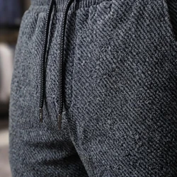 [Pague 2, Leve 4] Calça Tuesday Masculina em Algodão, Poliéster e Malha Texturizada de Caimento Reto com Cós Elástico e Cordão Trançado